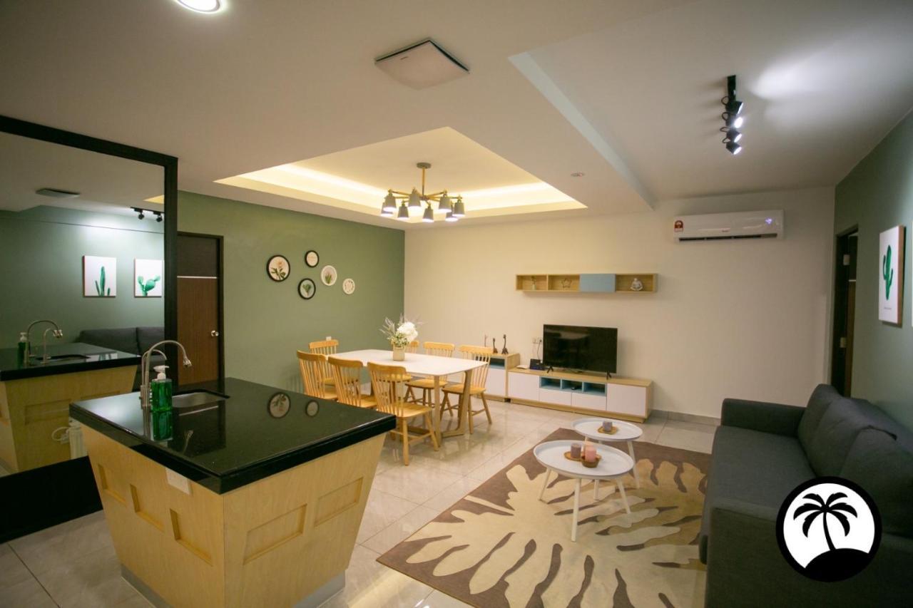 Pangsapuri Paradise At Kk Times Square, Beside Imago *